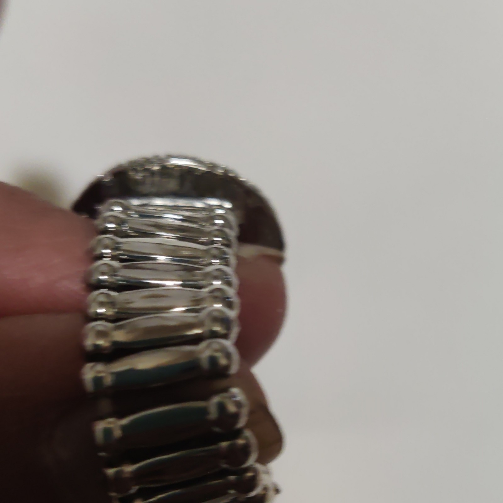 Silver Tone Halo Cocktail Ring Simulated Imitation Pearl Crystal Stretch Size 9