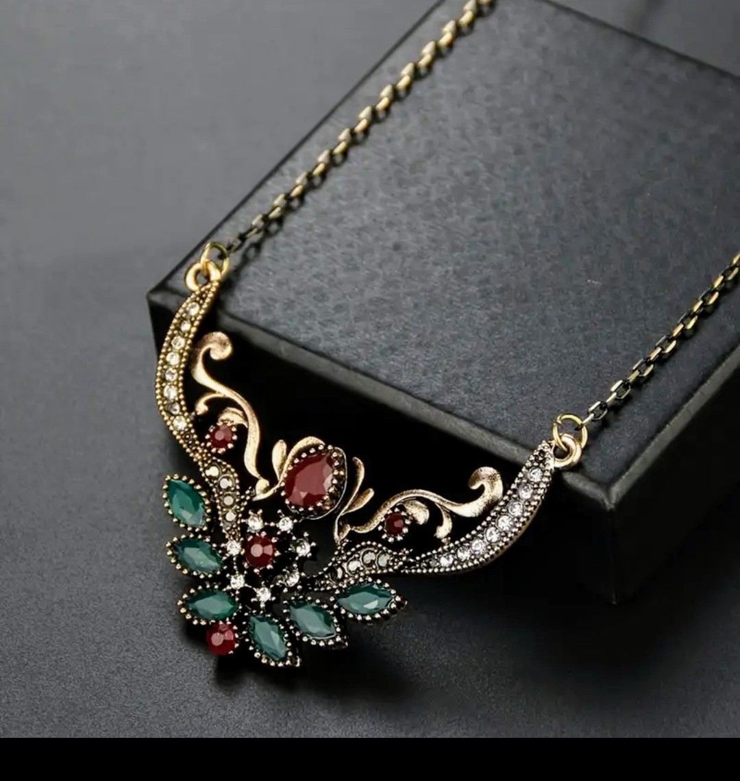 Vintage Style Turkish Necklace With Red & Green Simulated Ruby Emerald Gold New