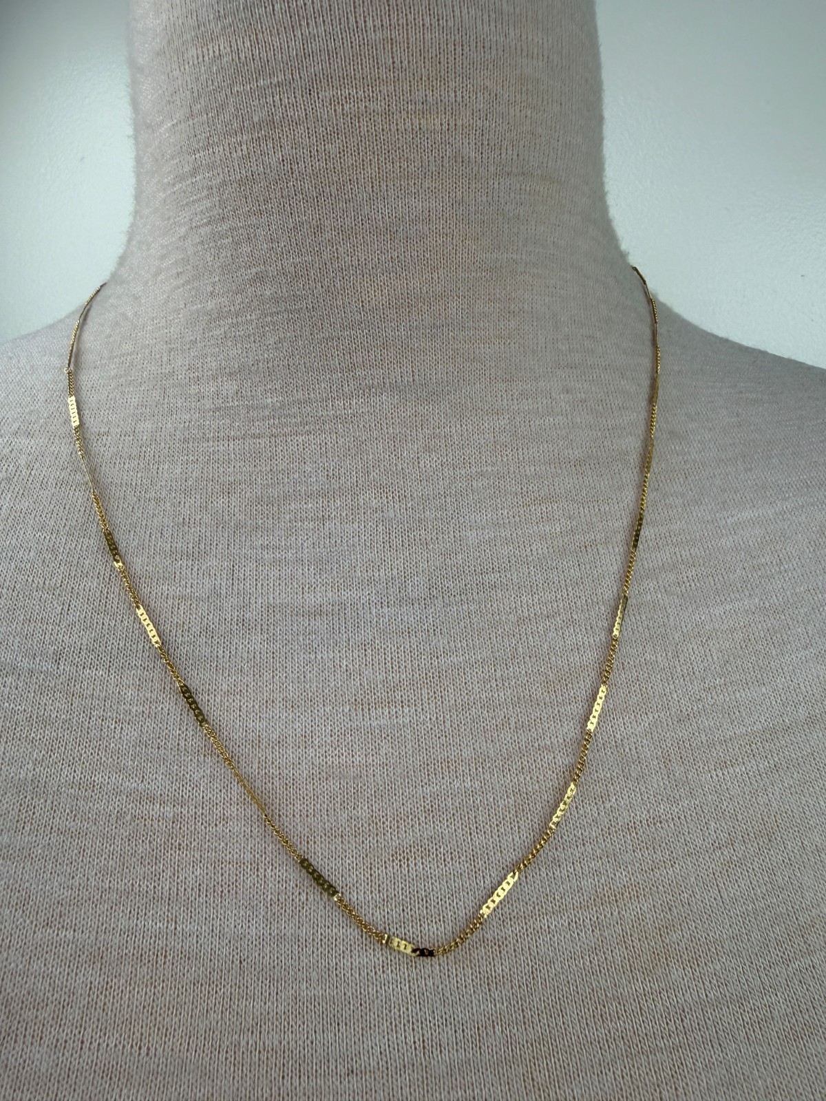 Gold Tone Chain Necklace 23.5″