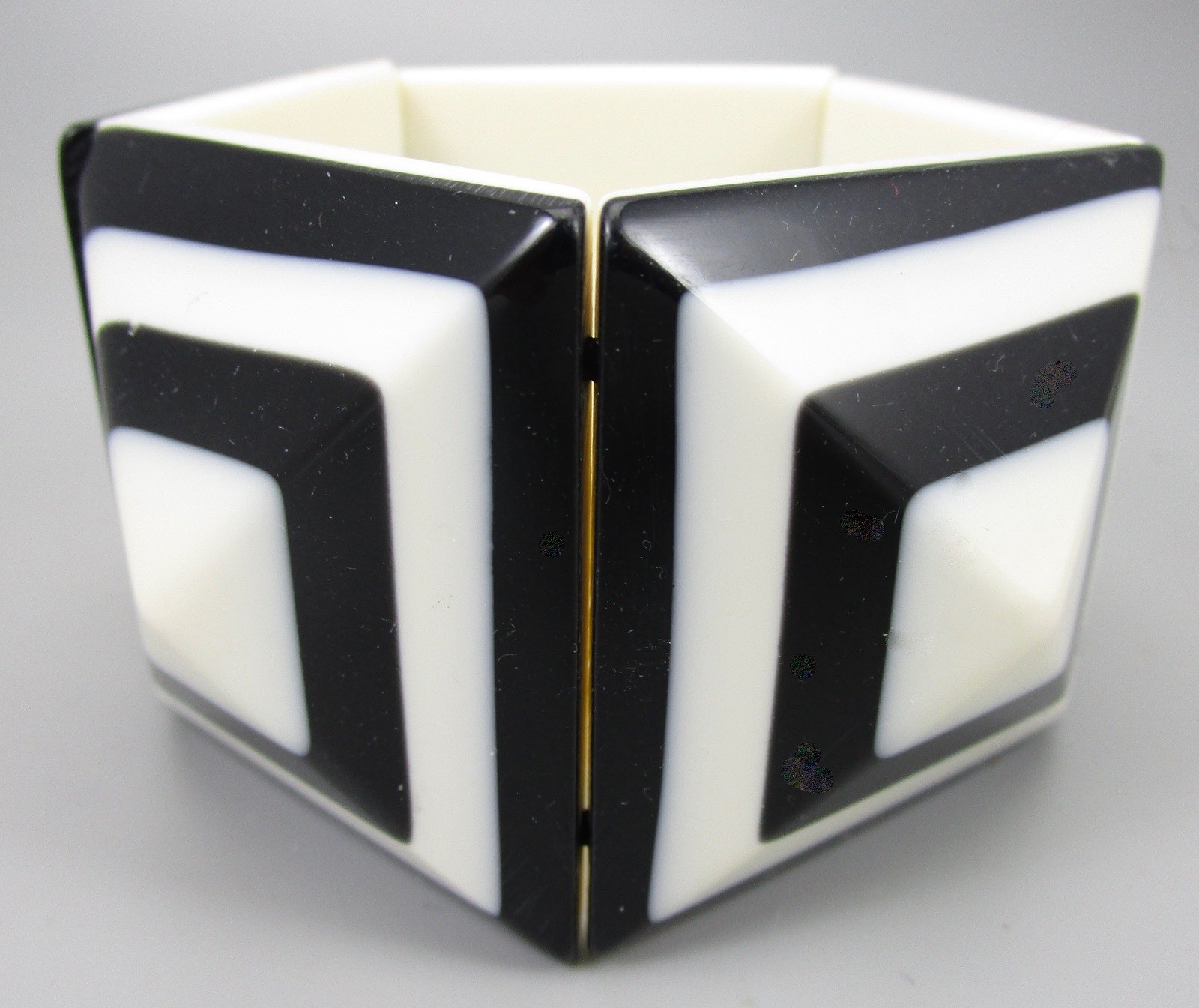 MARION GODART BLACK & WHITE SQUARE PANEL RESIN STRETCH BRACELET