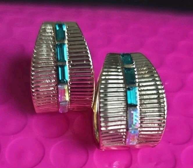 14k Gold Plated Textured Hinged Hoop Earrings Blue Baguette Crystal Channel-Set