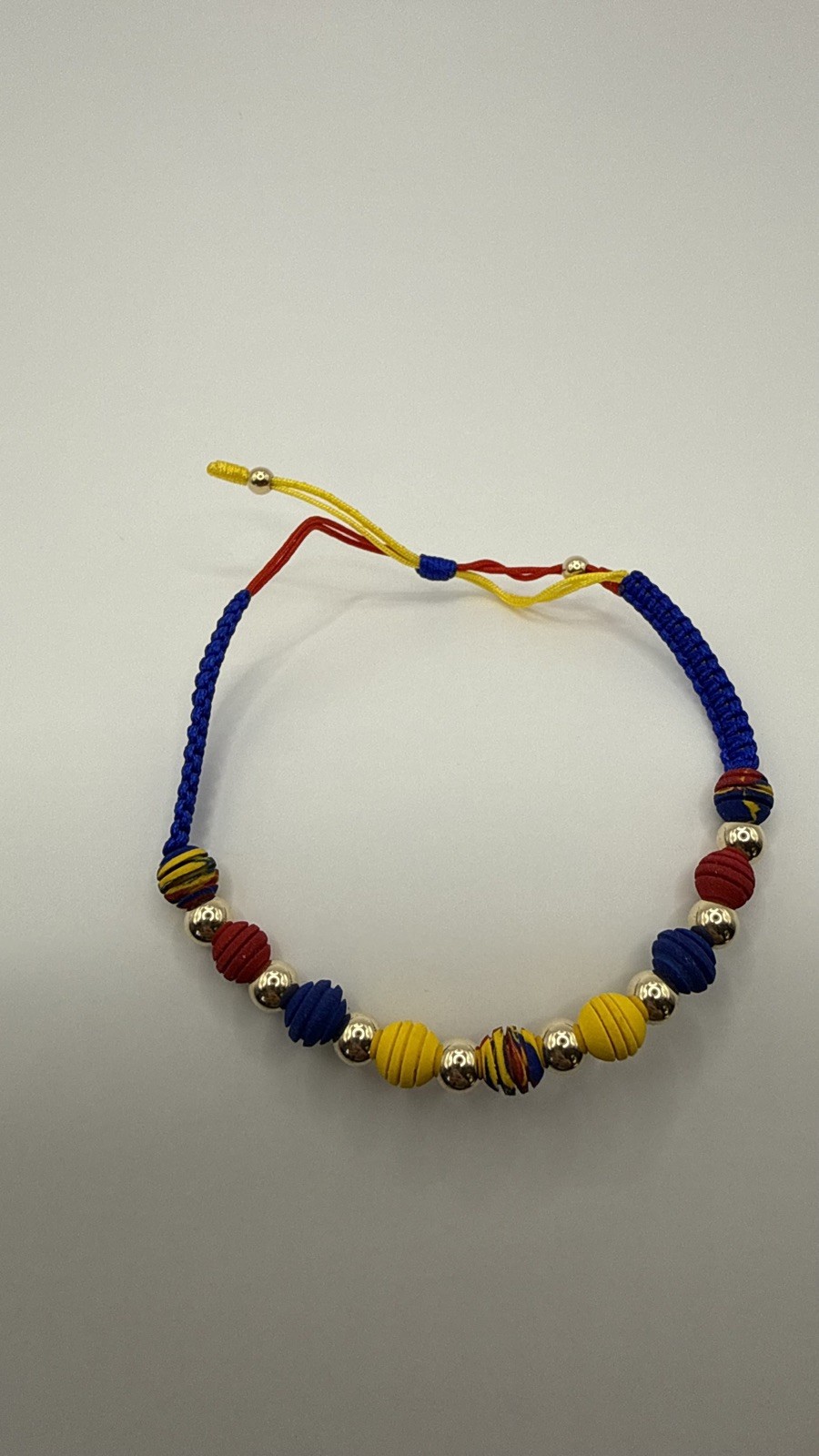 Pulsera de Balines en Oro 18K Laminado. 18K Gold Plated Colombia Bracelet.
