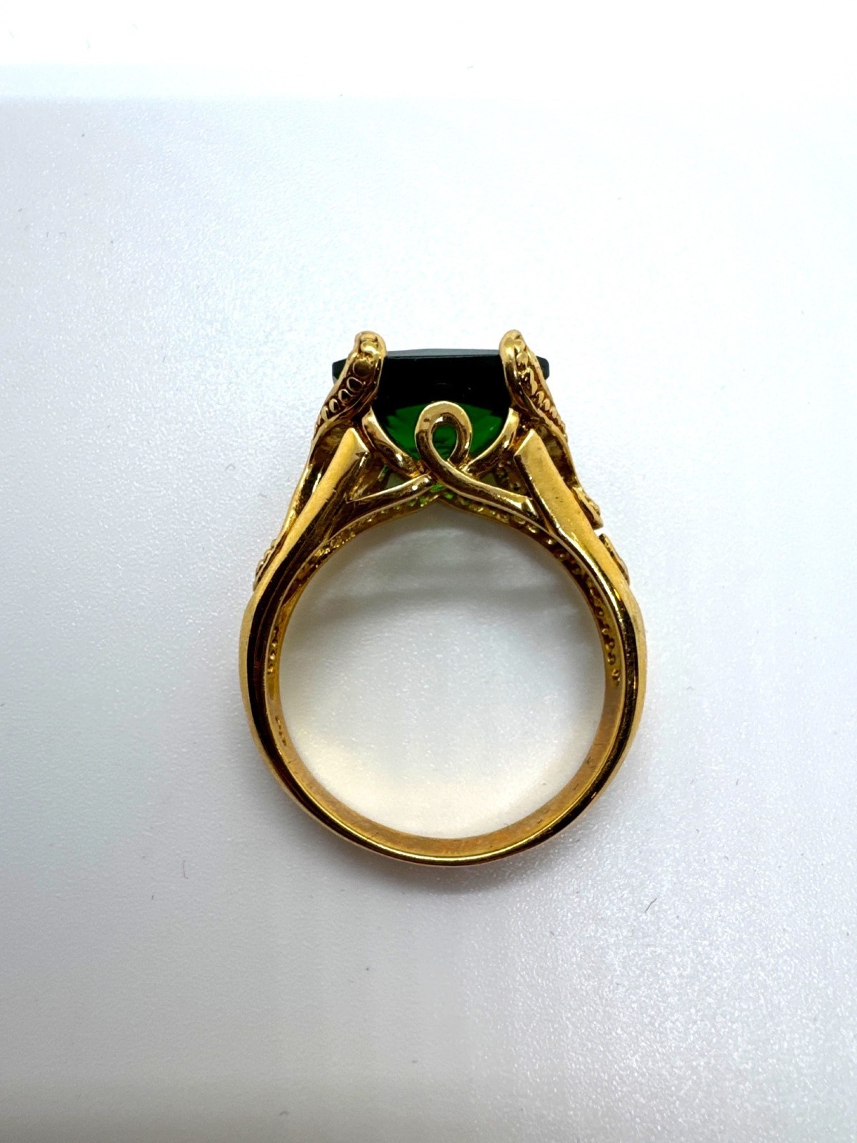 Premier Designs Cocktail Ring Emerald Green Glass Gold Tone Filigree Size 10