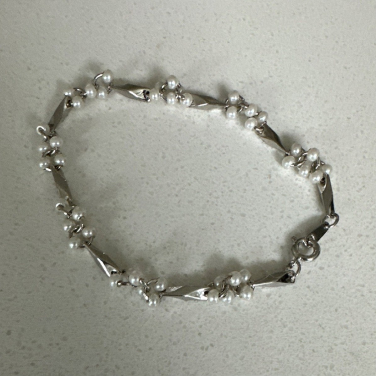 Silver Tone Pearl Beaded Chain Bracelet Spring Ring Closure Round Shape