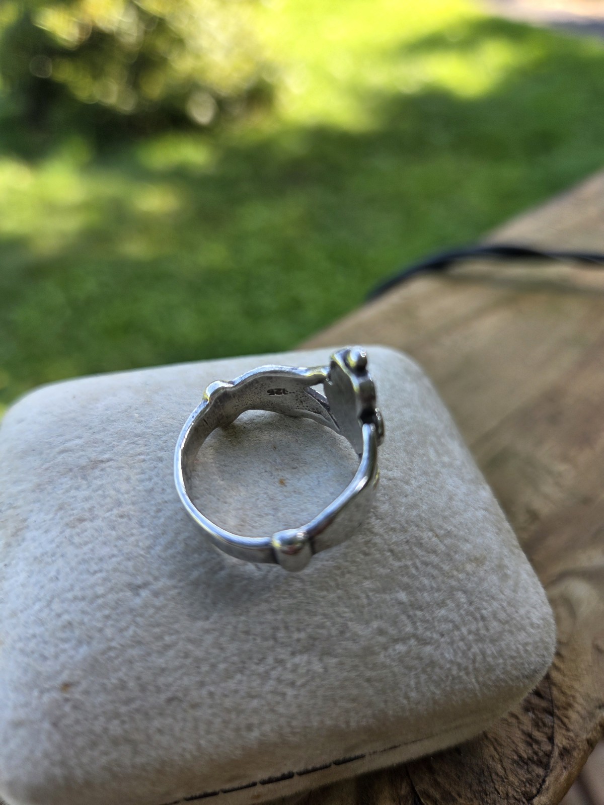 Sterling Silver Claddagh Ring Size 6, No Stone, Silver Tone. Box Not Included.
