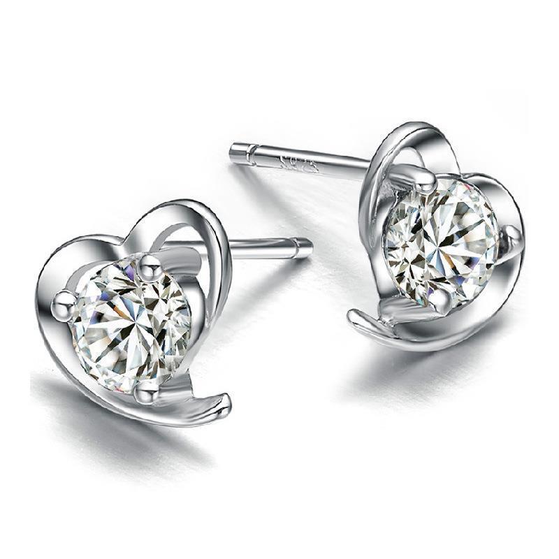 Pretty New 925 Silver Filled Cutout Heart Shaped Clear CZ Stud Earrings
