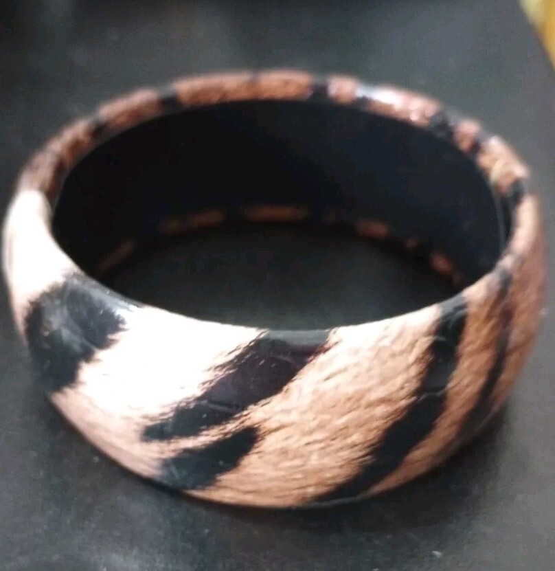 Black Brown Tiger Design Vinyl Bangle Bracelet