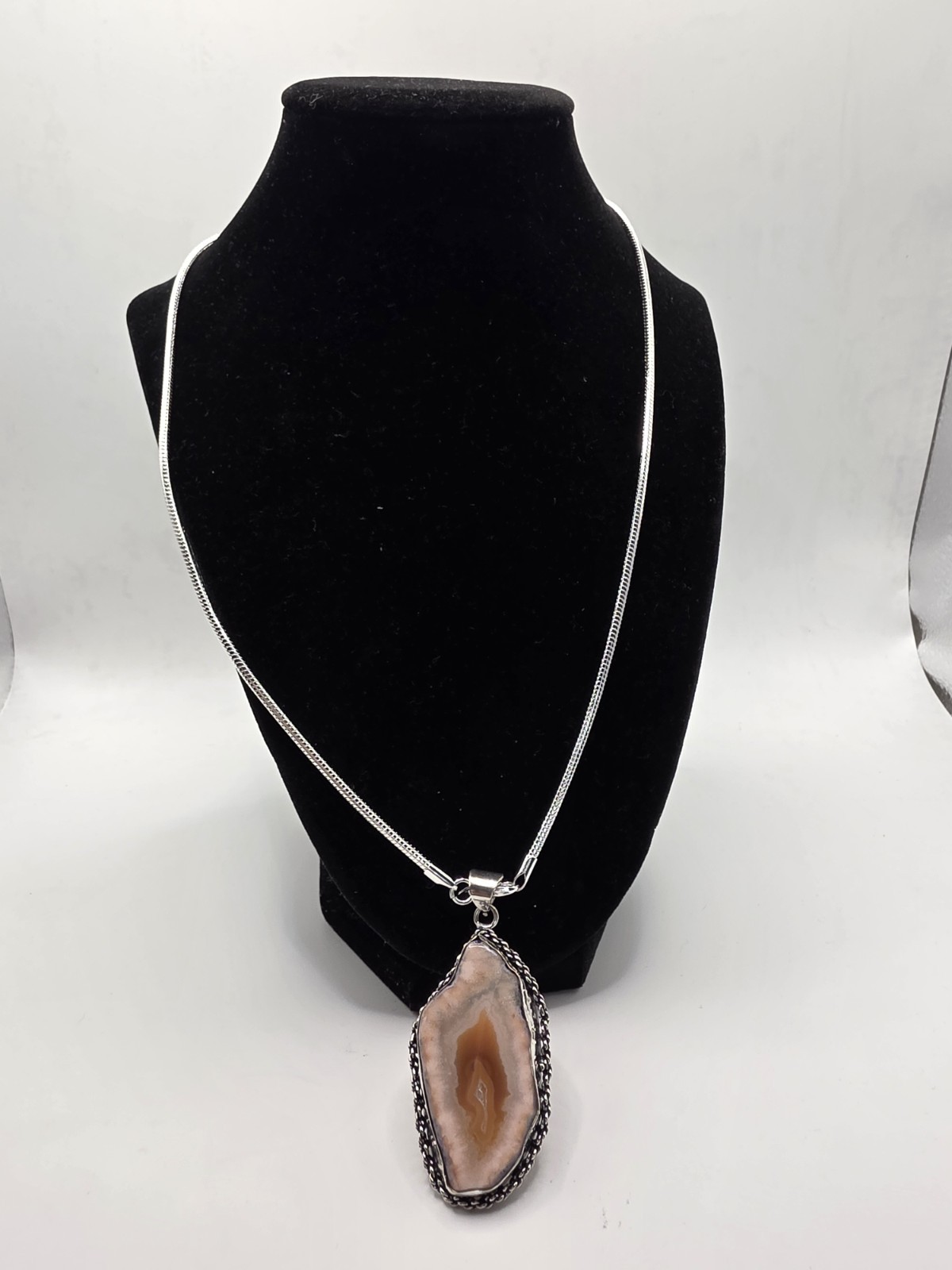 Natural Peach Agate Slice Silver 925 Plated Snake 22″ Chain Necklace