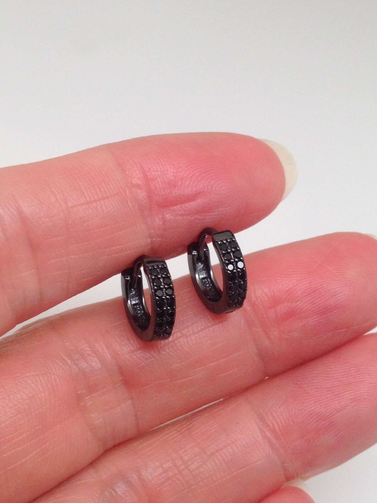 925 Sterling Silver Cz Black Onyx Huggie Hoop Earrings Mens Women 10mm x 2.2mm