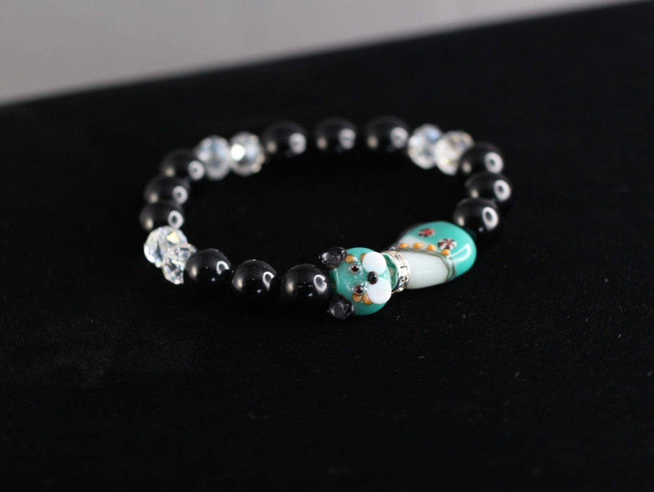Cat Bracelet Lampwork 6.5 inch Elastic Glass Beads Black Onyx and Crystal Kitten