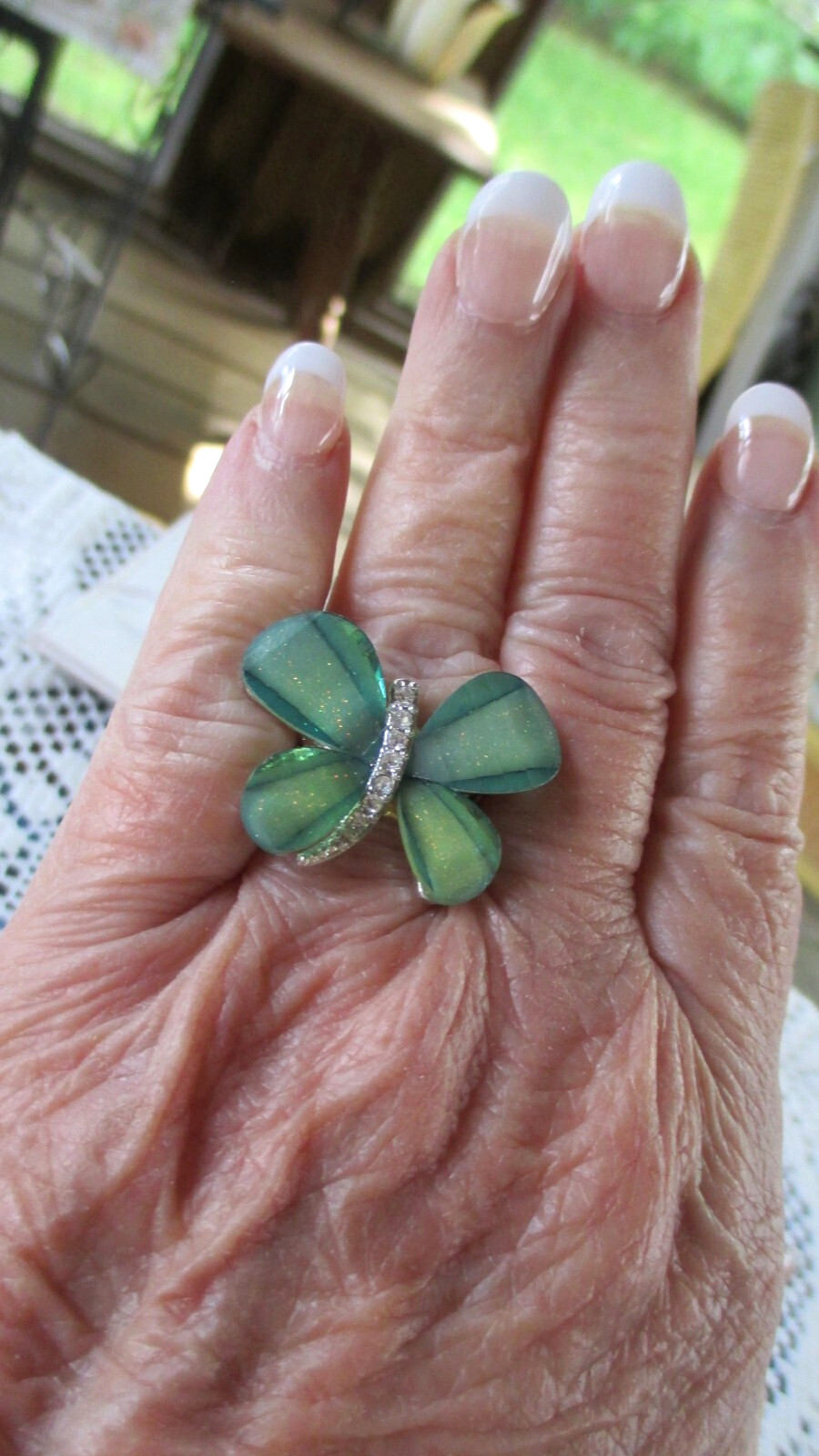 3 DIMENSIONAL GREEN & GOLD CONFETTI ACRYLIC BUTTERFLY RING – ADJUSTABLE 4.5 TO 9