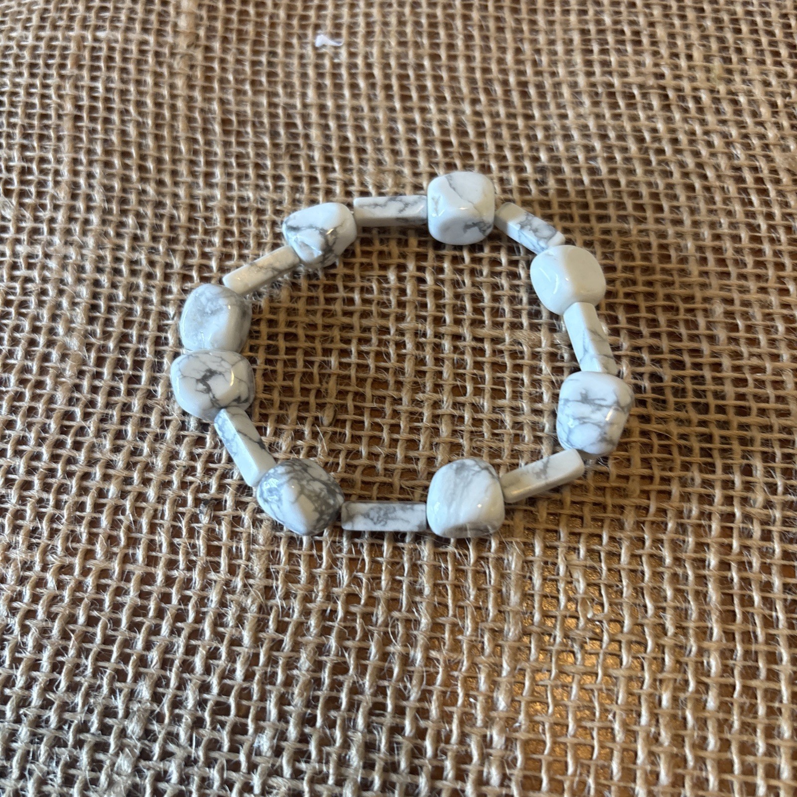 Howlite Braclet