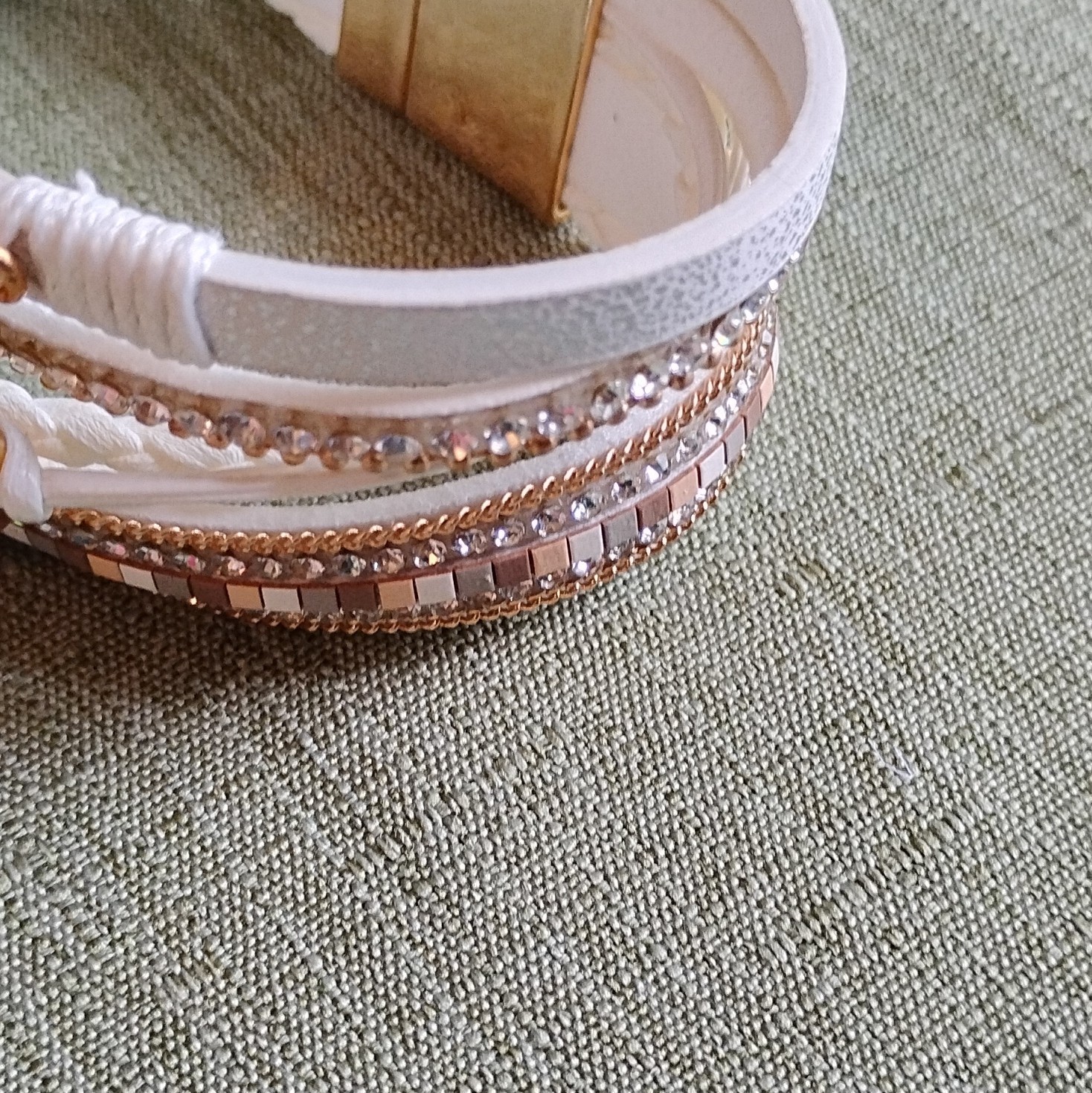 White Gold Wrap Multi-Strand Bracelet Heart Dangle Magnetic Clasp. 6092