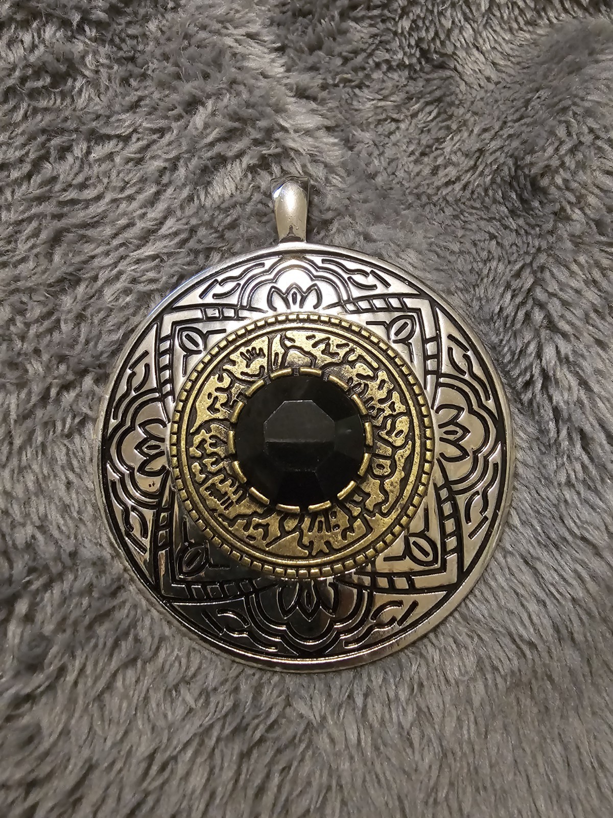 Premier Designs Mesa Enhancer/Pendant Medallion Silver Brass Black Center Stone