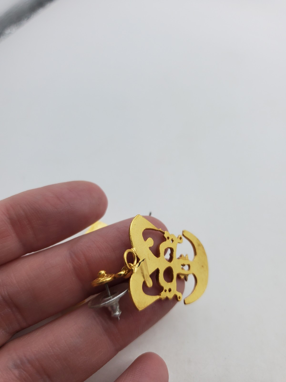 Vintsge Gold Plated Pre-Columbian Bird Shaman Dangle Pierced Earrings 1.75″