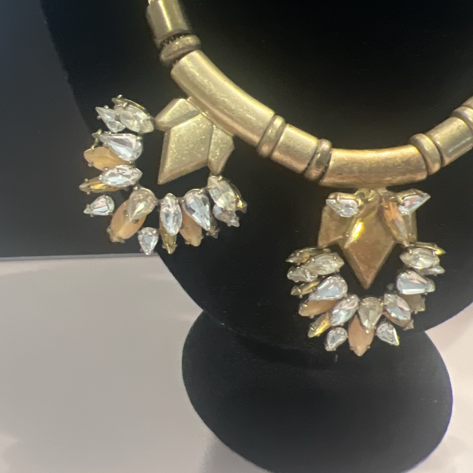 STELLA & DOT Designer Signed Gold Vintage & Faceted Stone Statement Necklace
