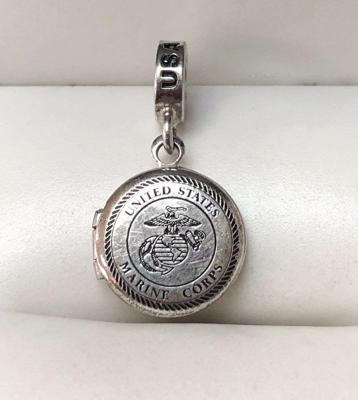 KAY JEWELERS Charmed Memories United States MARINE Corps **Locket** Dangle Charm
