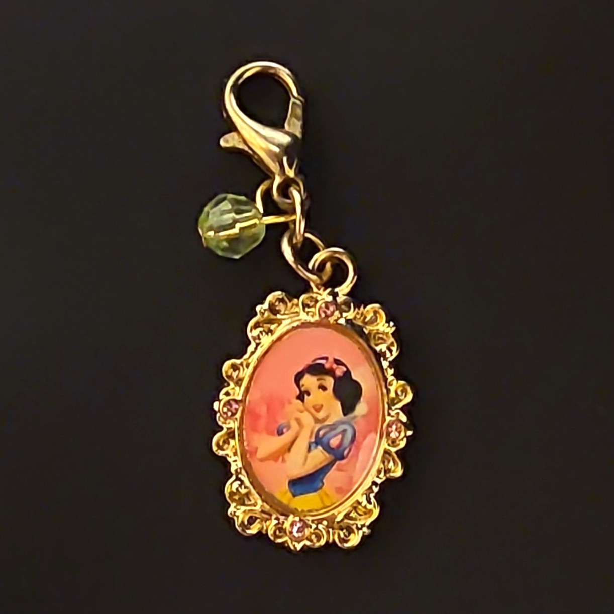 Disney Princess Snow White Oval Cameo Dangle Charm Lobster Clasp Gold Green