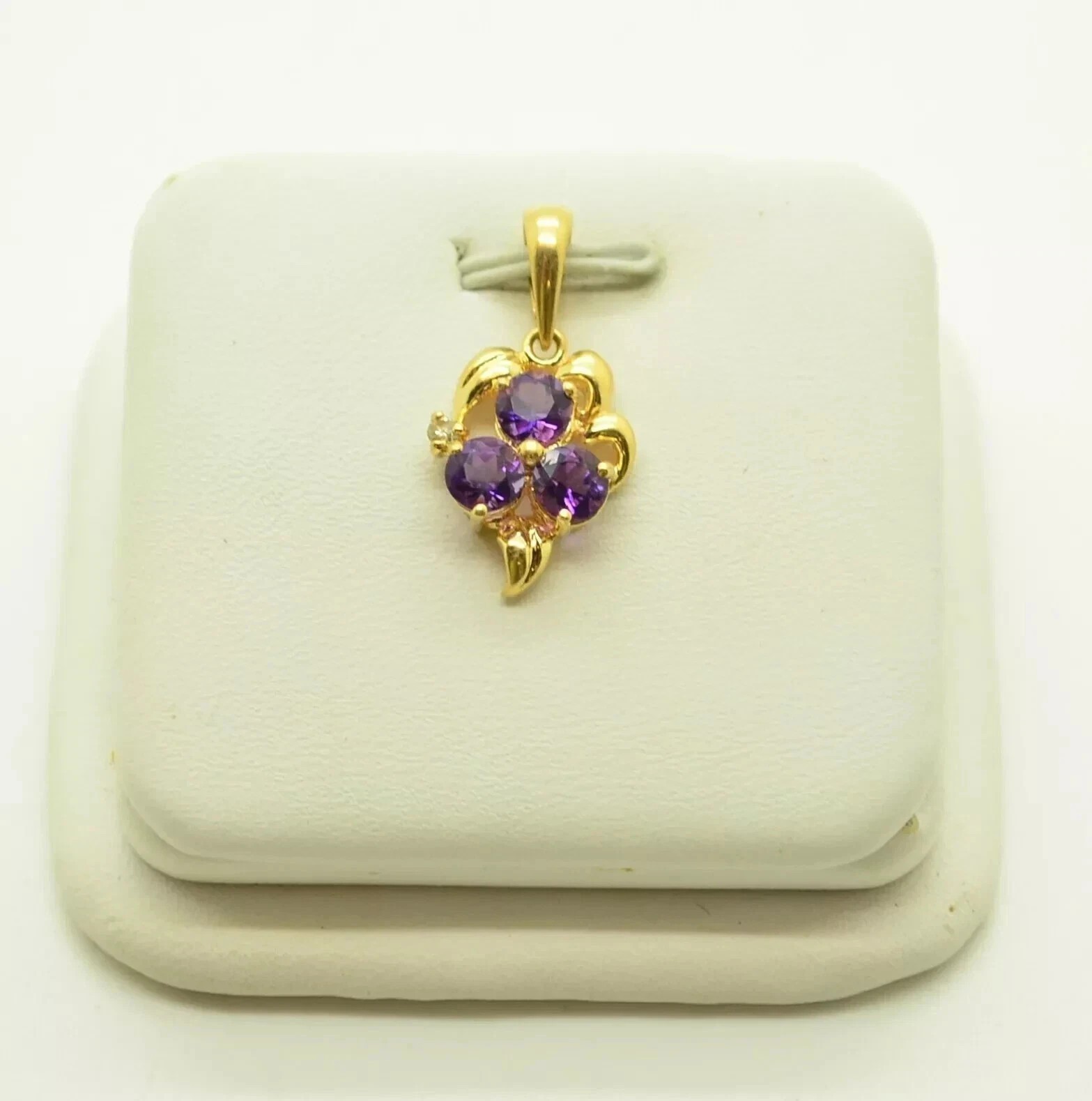 Round Cut Simulated Purple Amethyst Women’s Pendant In In 14k Yellow Gold Plated