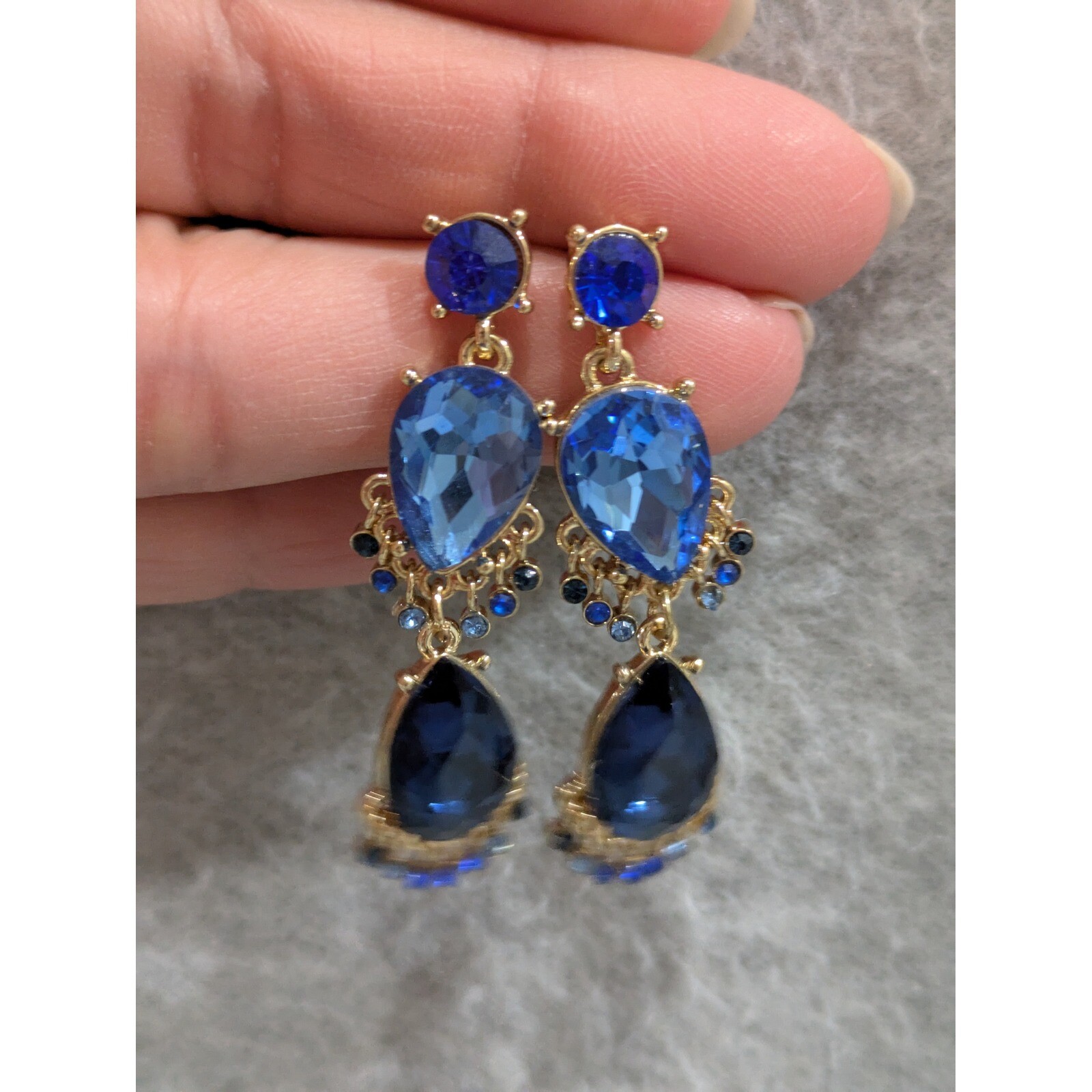 Sapphire Earring Gold Tone Faceted Classic Pretty Dangle Drop Stud Earrings