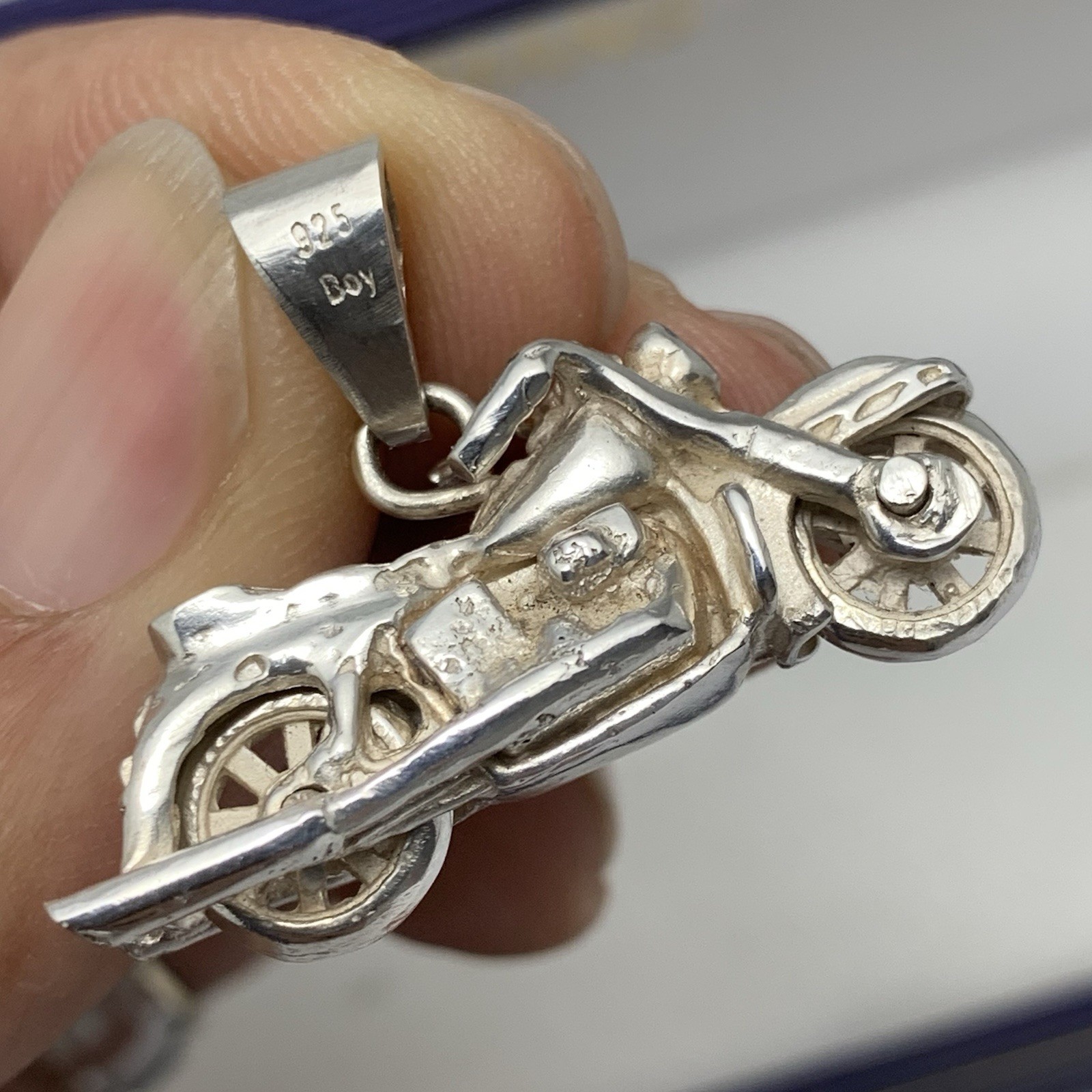 SUPERB Sterling Silver 3D Motorcycle Pendant W/ Rotating wheels ~ .925 ~ 11.5g