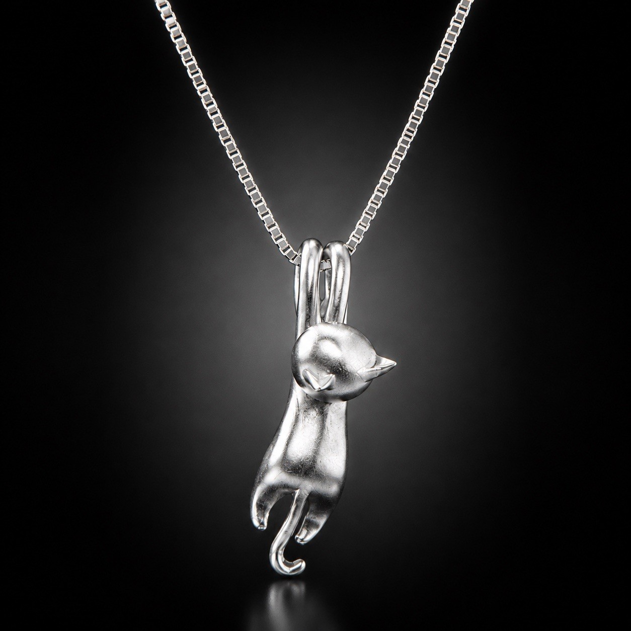 Silver Tone Stretching Cat Pendant Necklace 18” Kitty Charm Chain Pet Lover Gift