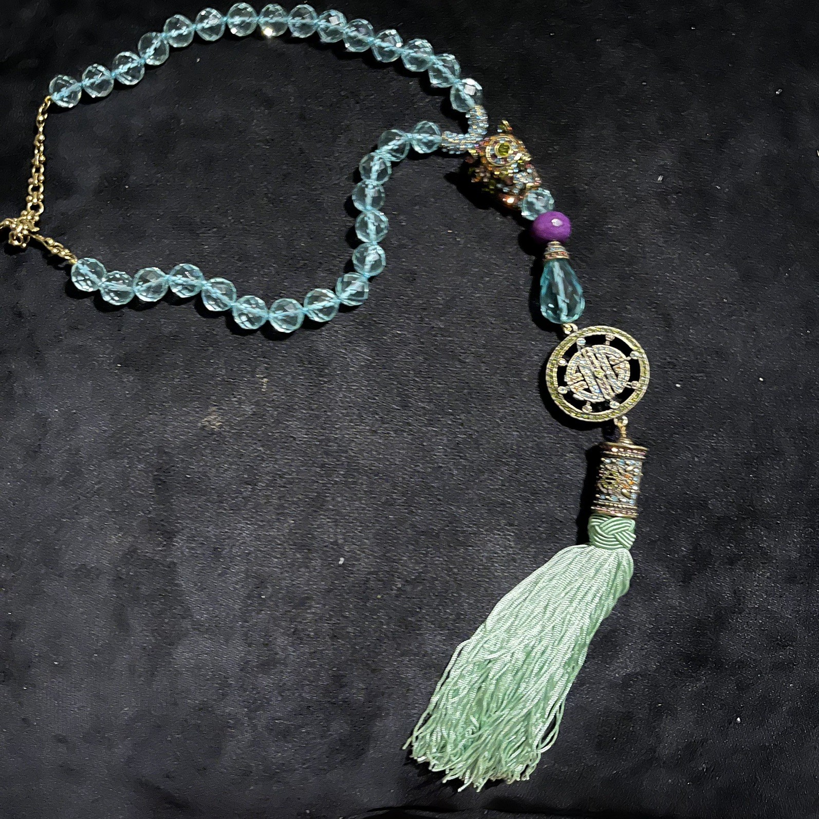 Vtg HEIDI DAUS Crystal Foo Dog /Guardian lion Tassel Necklace