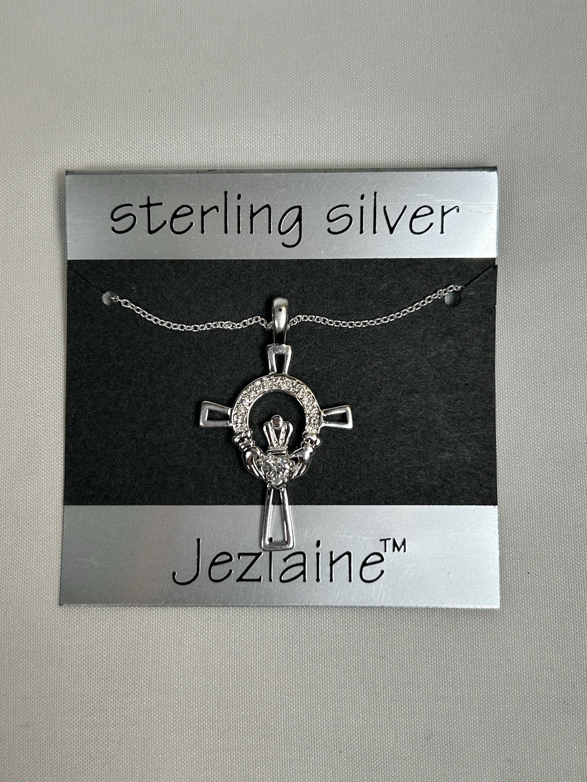 Jezlaine 925 Sterling Silver CZ Irish Claddagh Cross Pendant Necklace 17” NWT