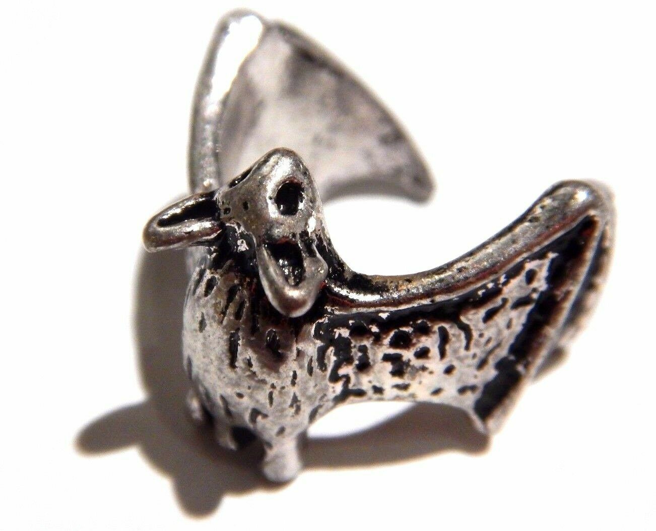 HUGGING BAT RING cute vampire gothic finger cuff wrap wings halloween goth V3