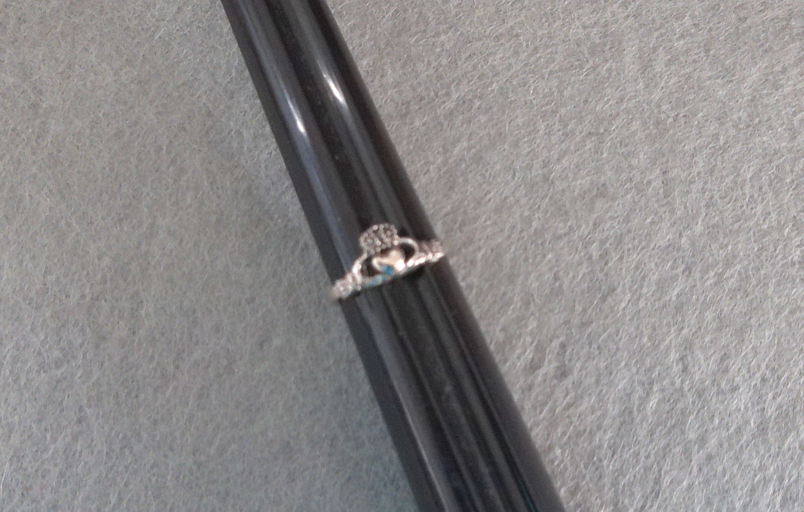 New Oxidized Silvertone Petite Claddagh Ring Size 5.5 Great for All Occasions