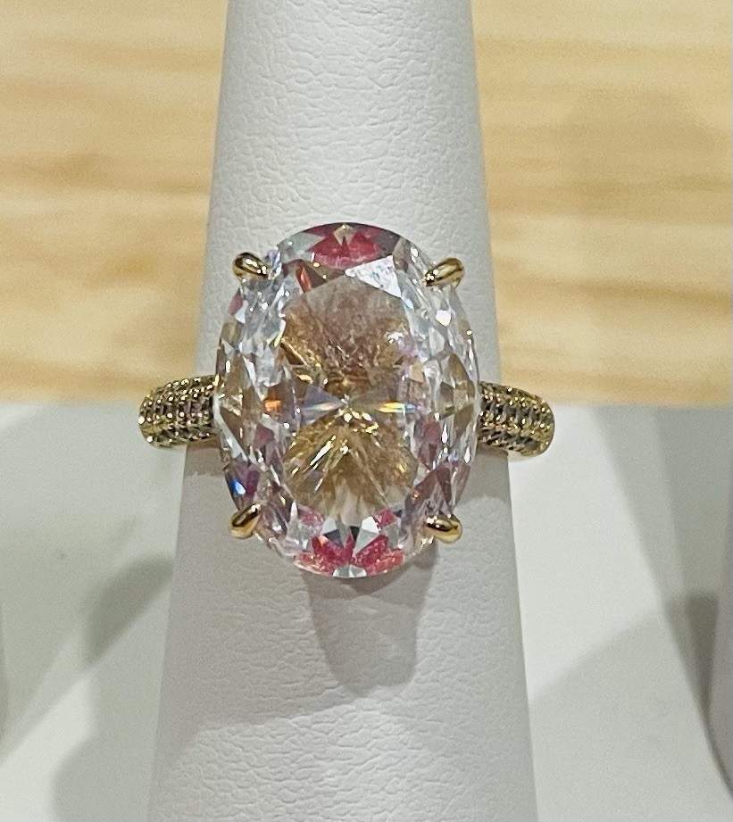 Bomb Party April Birthday Ring ~ Meaningful Moments ~ RG49012 ~ Yellow Gold