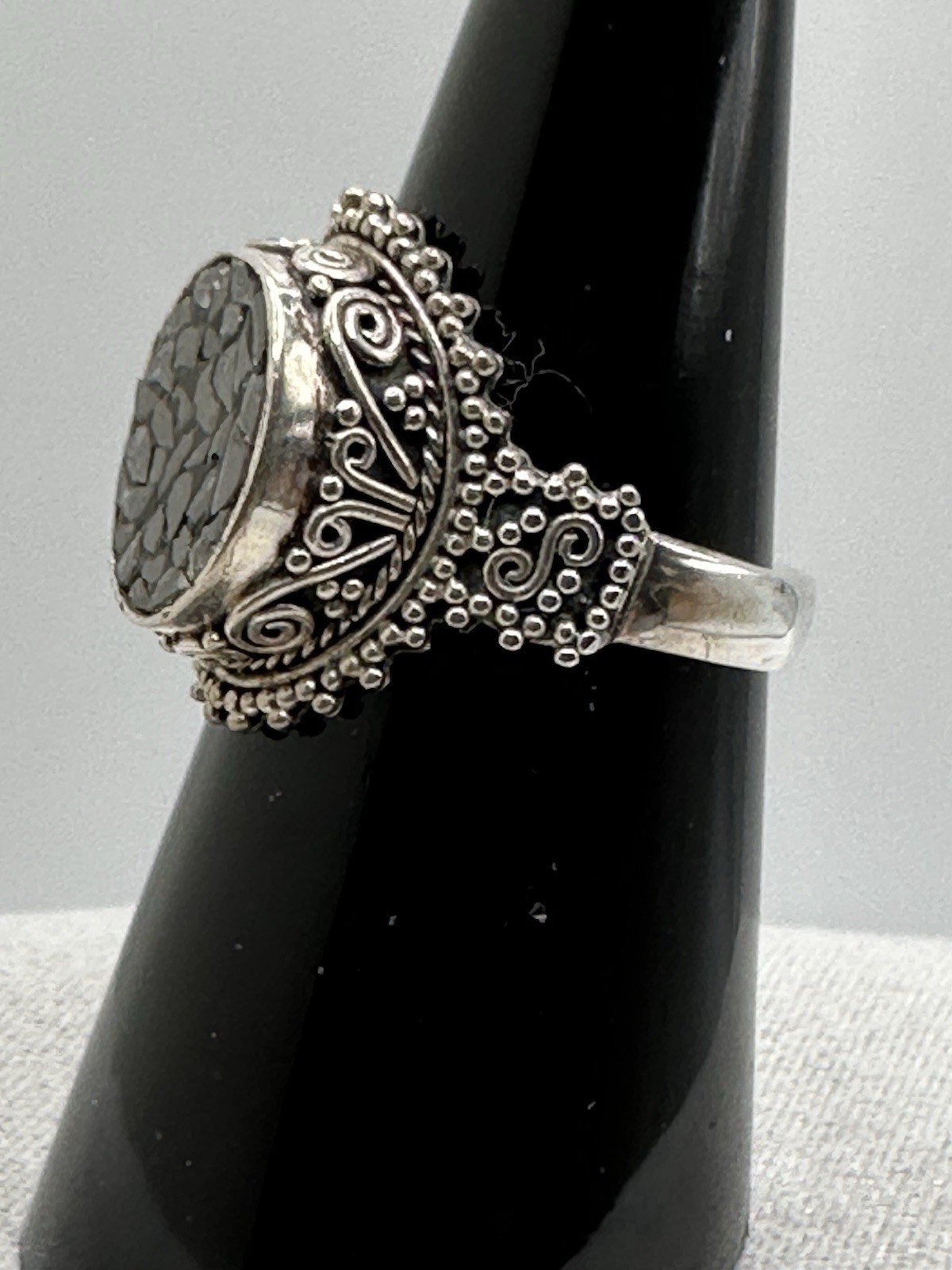 Samuel B – Crushed Black Diamonds Set In Bali Silver In A Size 7 Ring