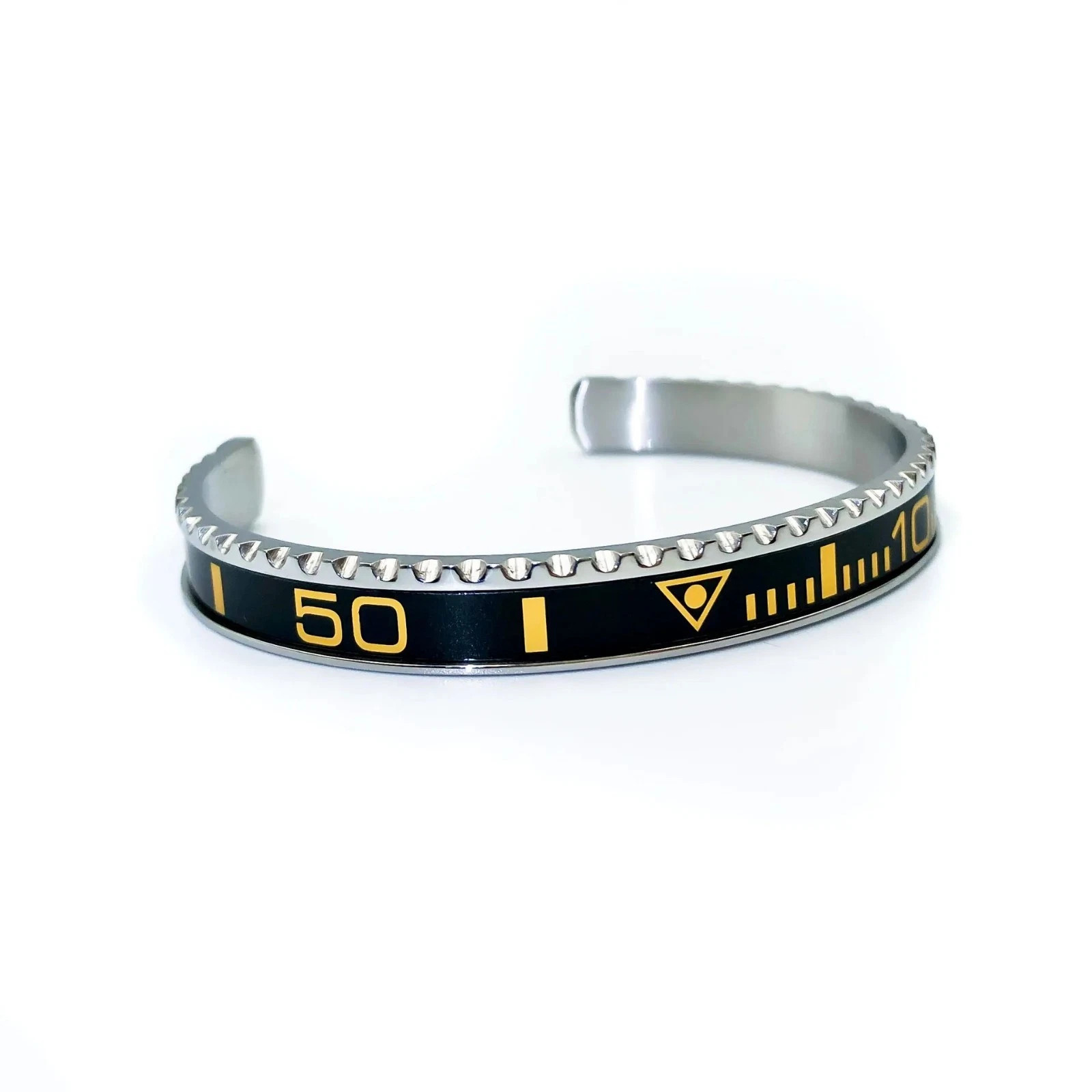 Men and Women Stainless Steel Personality Bracelets Digital Speedometer Bracelet