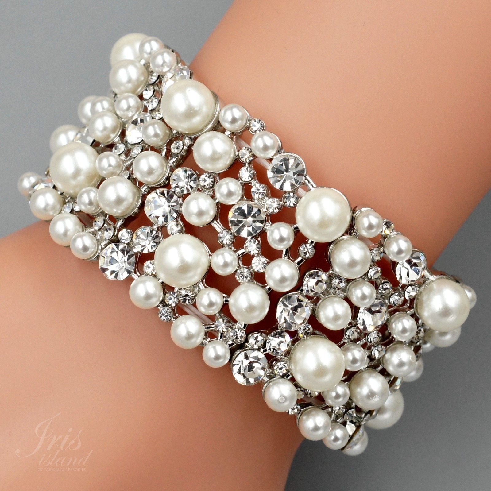 Vintage Style Pearl Rhinestone Stretch Bracelet Wide Cuff Wedding Jewelry Gift