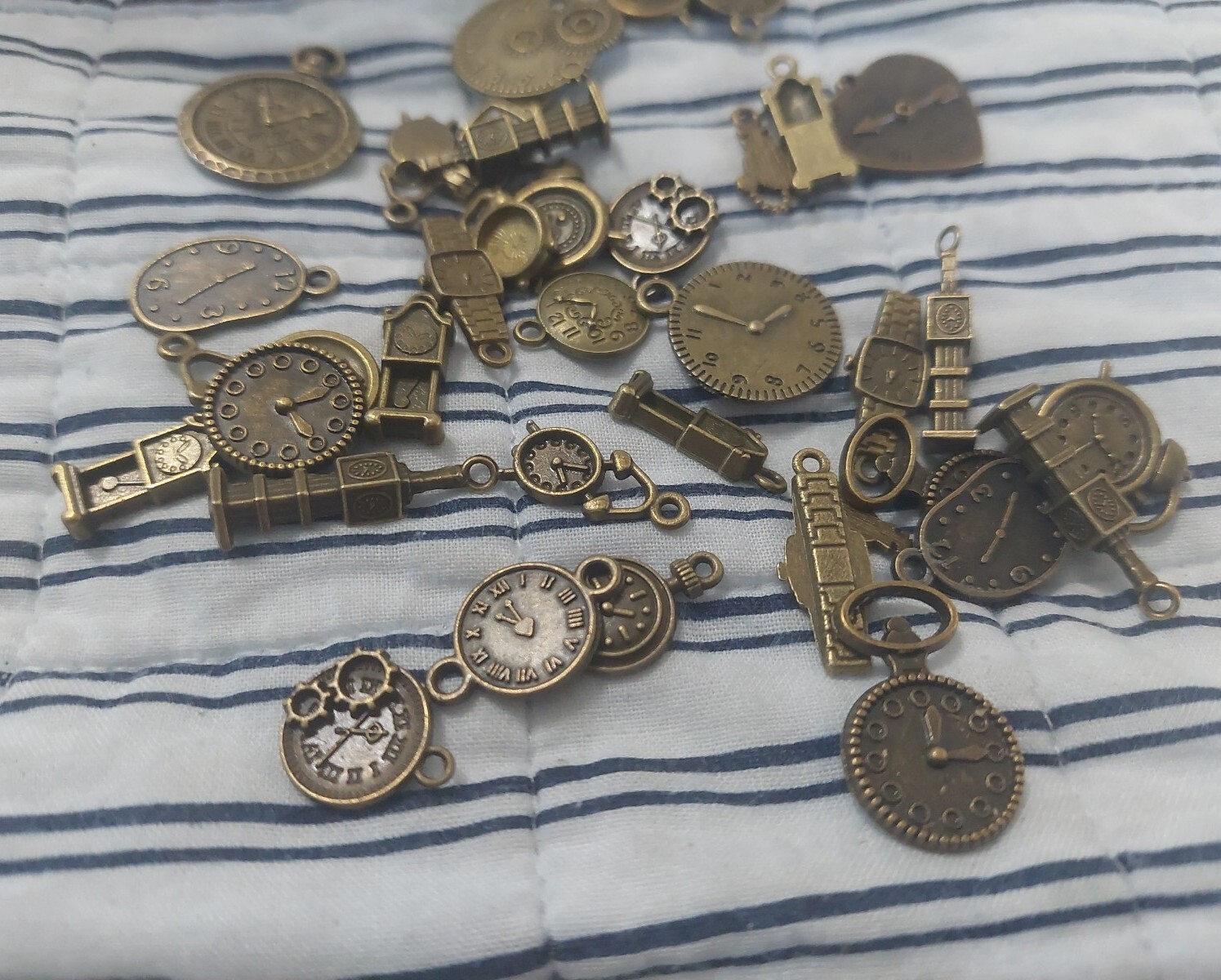 Steampunk Clock Charms Antiqued Bronze Watch Jewelry Supplies Mixed Lot 5pcs