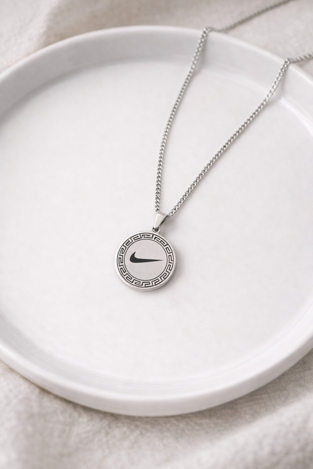 NEW Nike SILVER NECKLACE Stainless Stee 20″ INCH CHAIN WITH ADJUSTER SWOOSH TICK