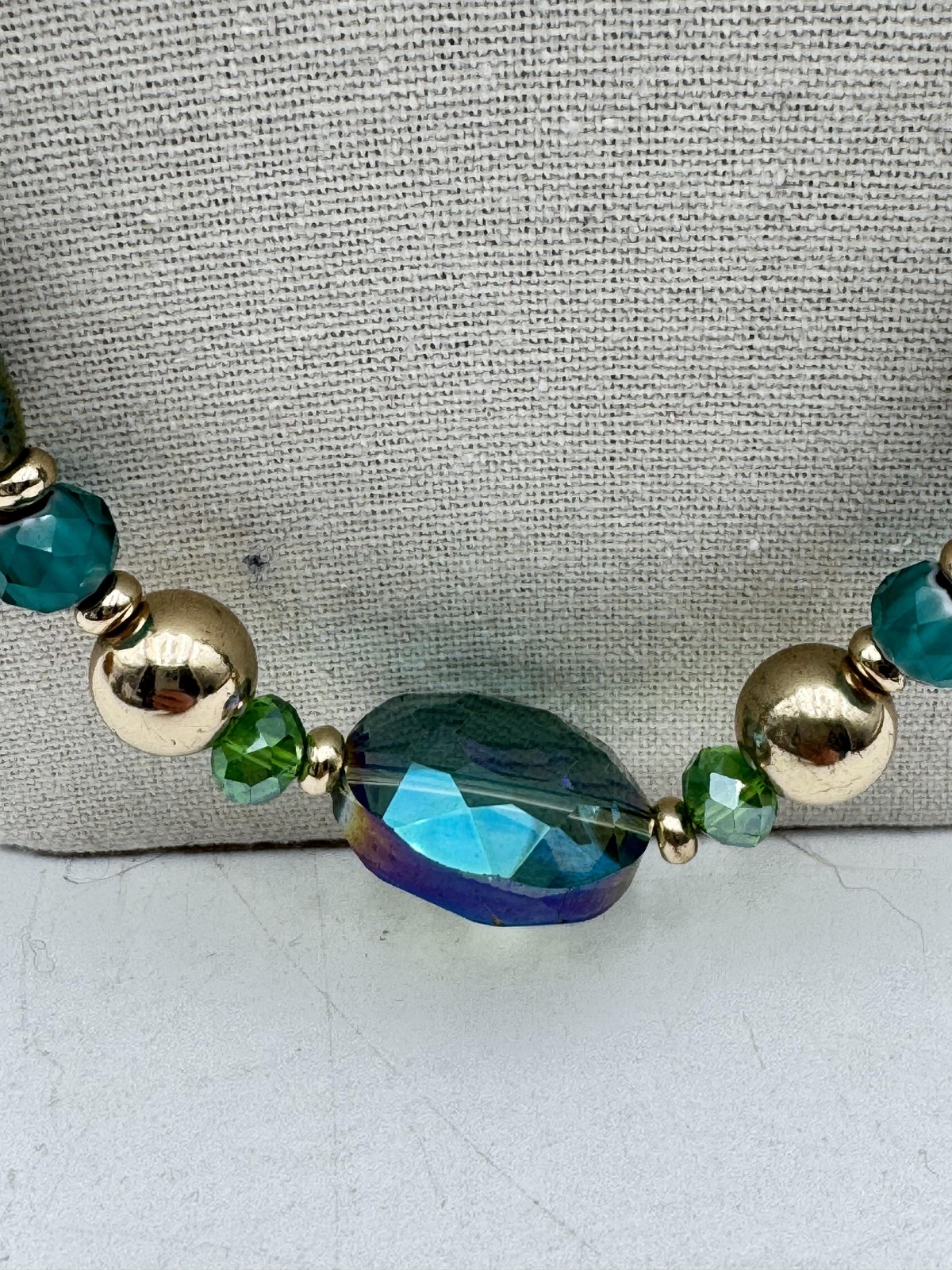 Statement Beaded Necklace Green Multicolor Glass Gold Tone Chain Womens 34in