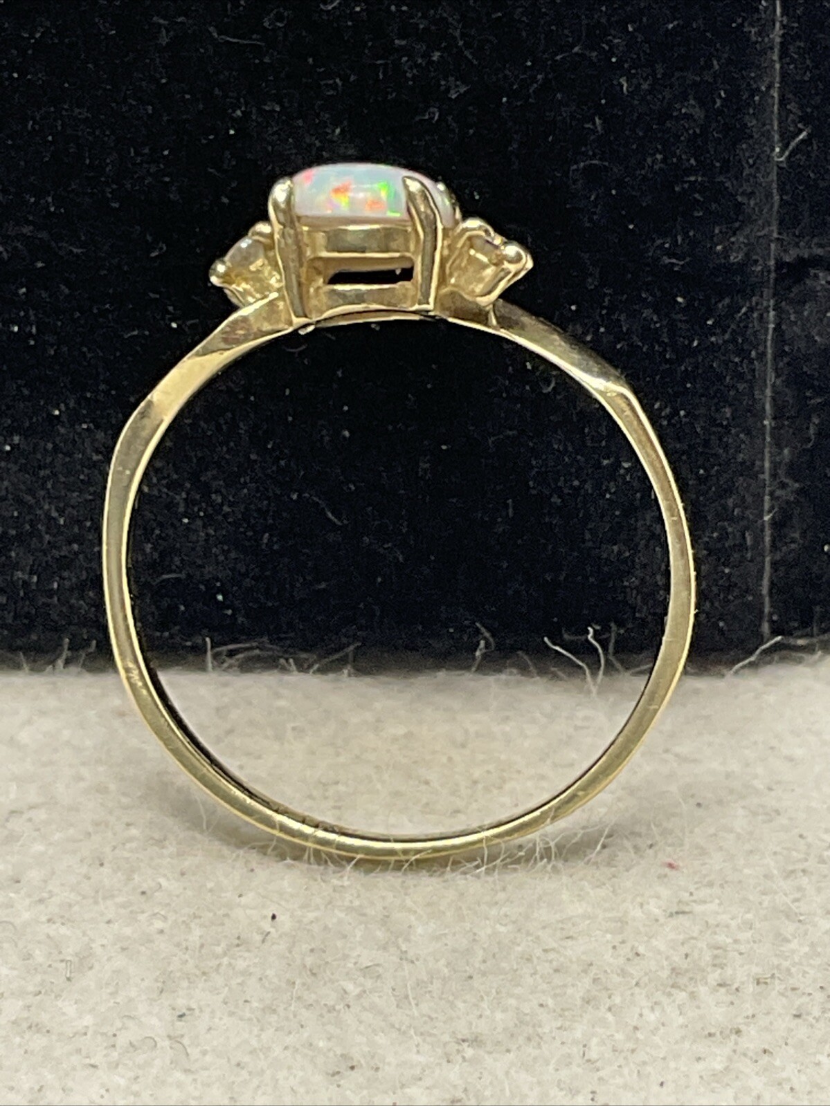 CUTE Solid 14K Yellow Gold 0.54CTW Created Opal & White CZ Ring 1.7gr. Size 7.5
