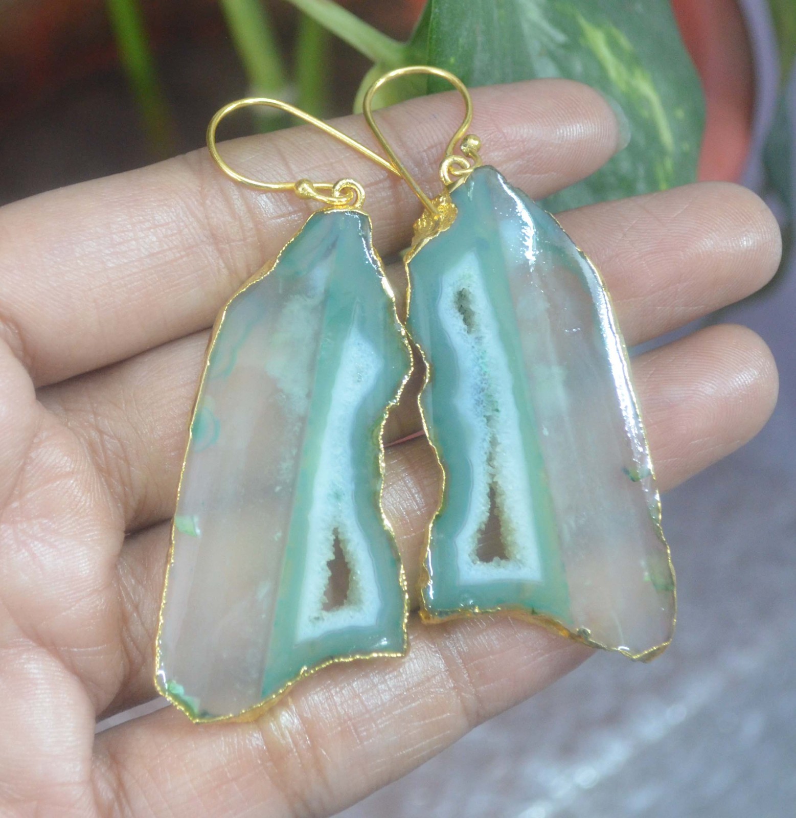 100 Cts. Electroplated Dyed Green Druzy Agate Women’s Earrings Jewelry-S16