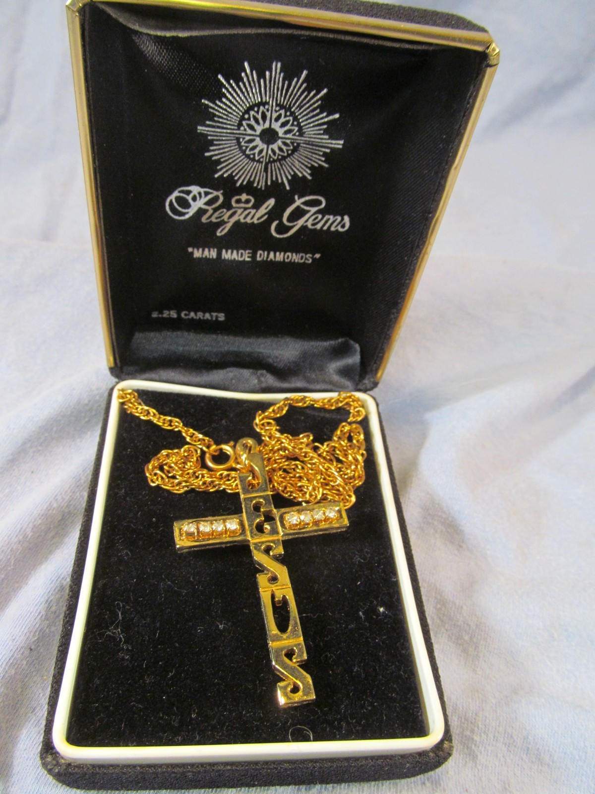 WLP ROYAL GEMS JESUS CROSS PENDANT NECKLACE PENDANT WITH MAN MADE DIAMONDS