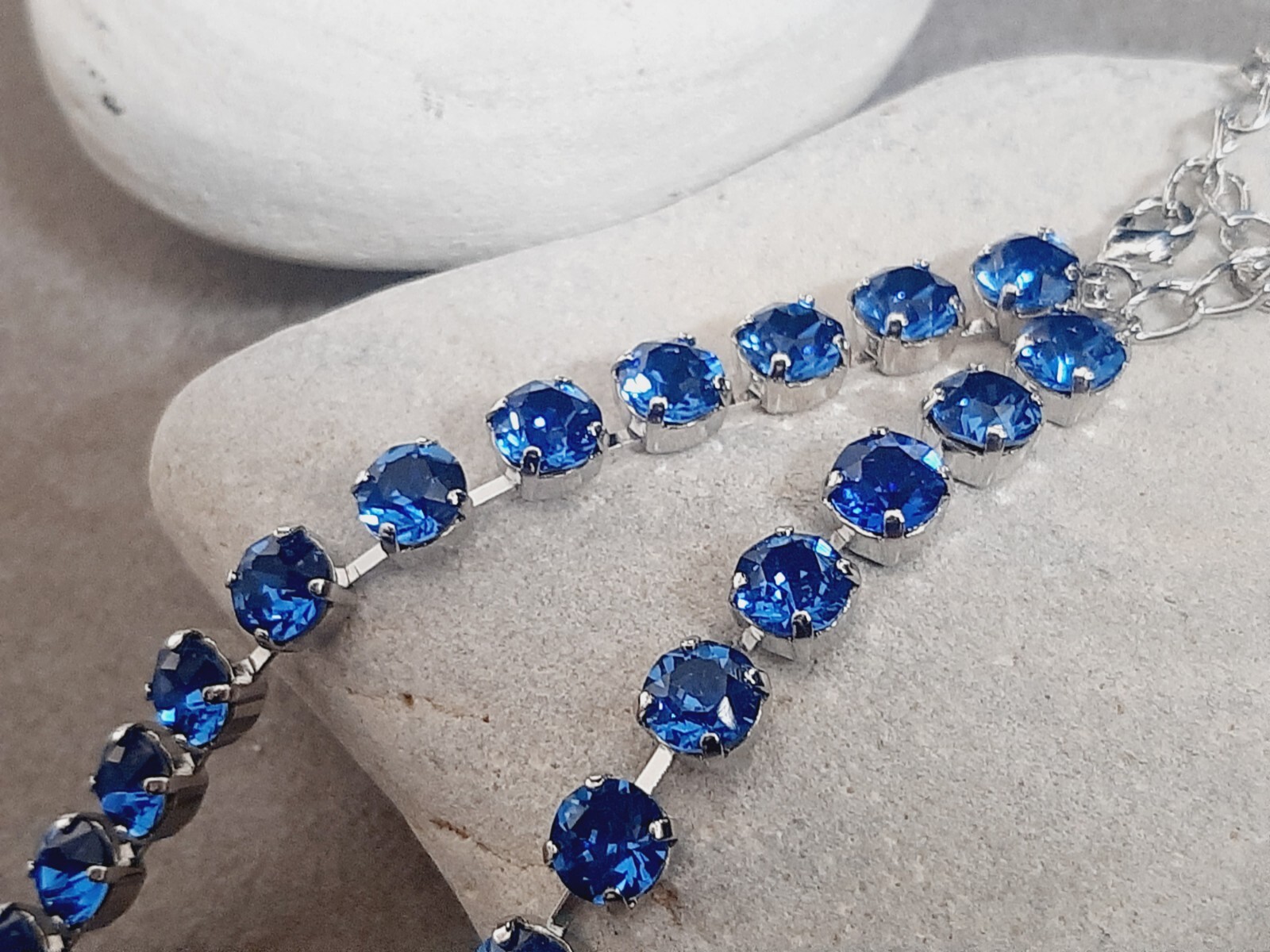 Blue Sapphire Tennis Necklace – Silver Cup Chain Collier for Graduate Gift