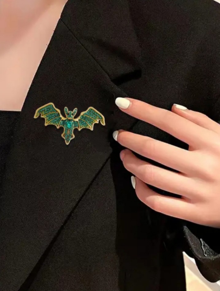 GREEN RHINESTONE BAT PIN BROOCH~HALLOWEEN COSTUME ACCESSORY~WICKED WITCH~VAMPIRE