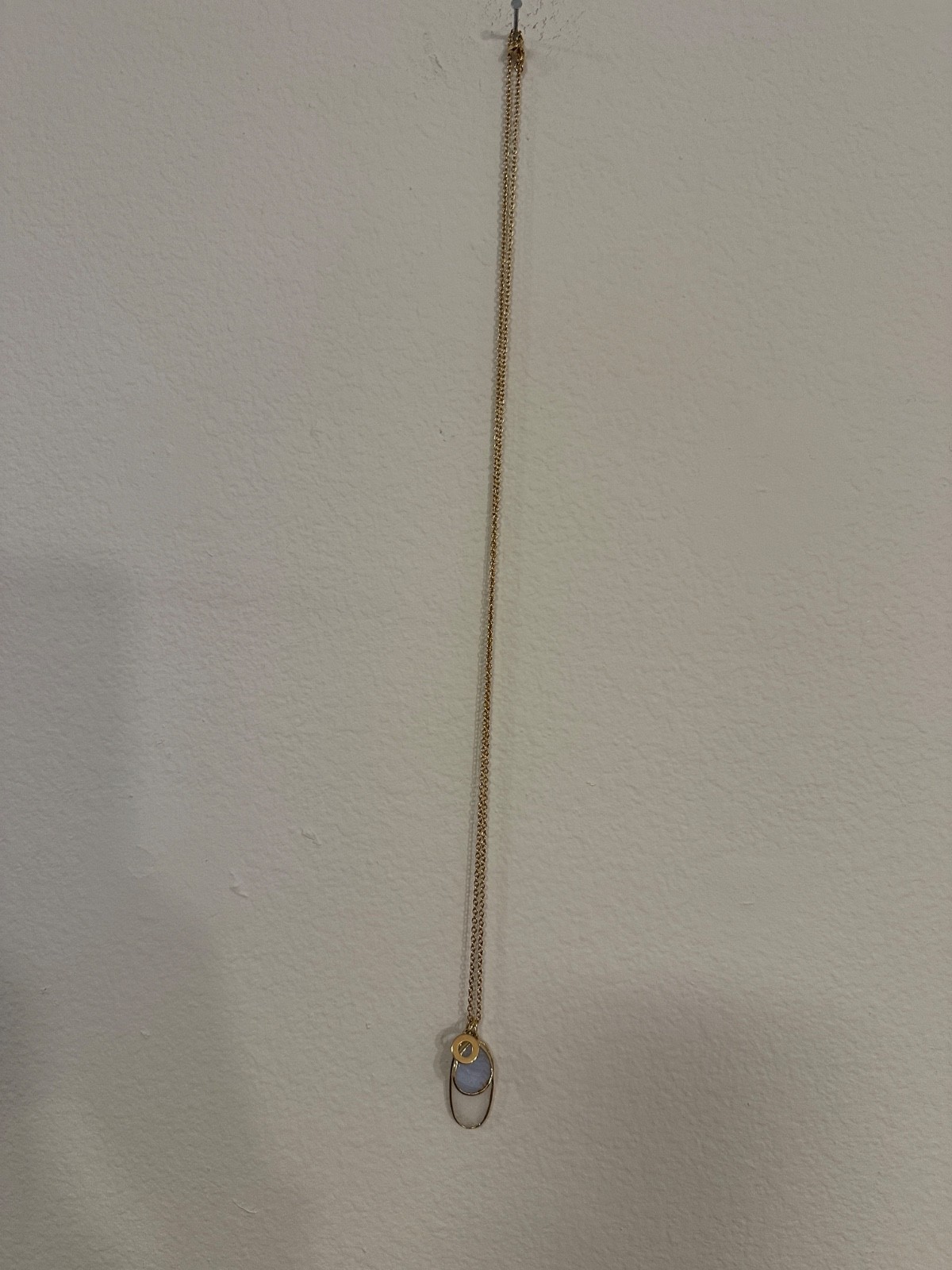 Stella & Dot Fortuna Stone Pendant Necklace Gold Tone Quartz Mother of Pearl