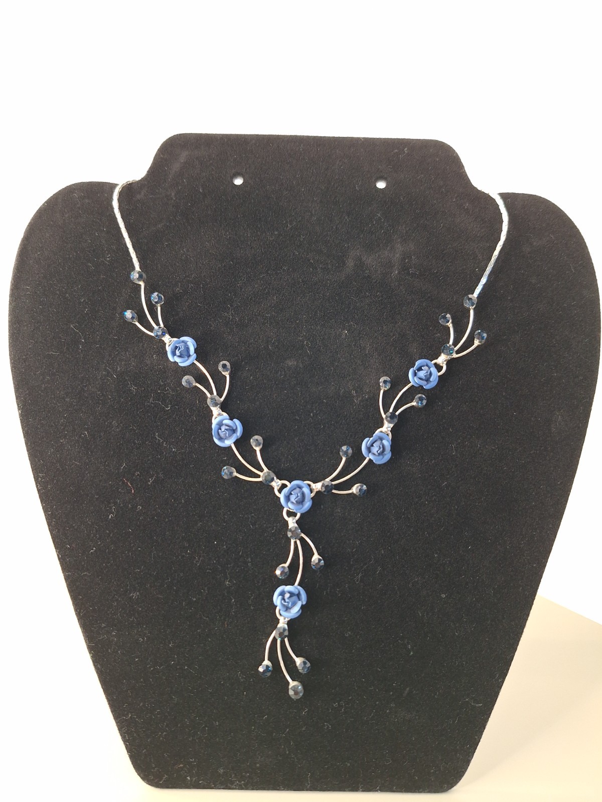Women Collection by Veritas Navy Blue Rose Necklace Silver Tone Nickel Free