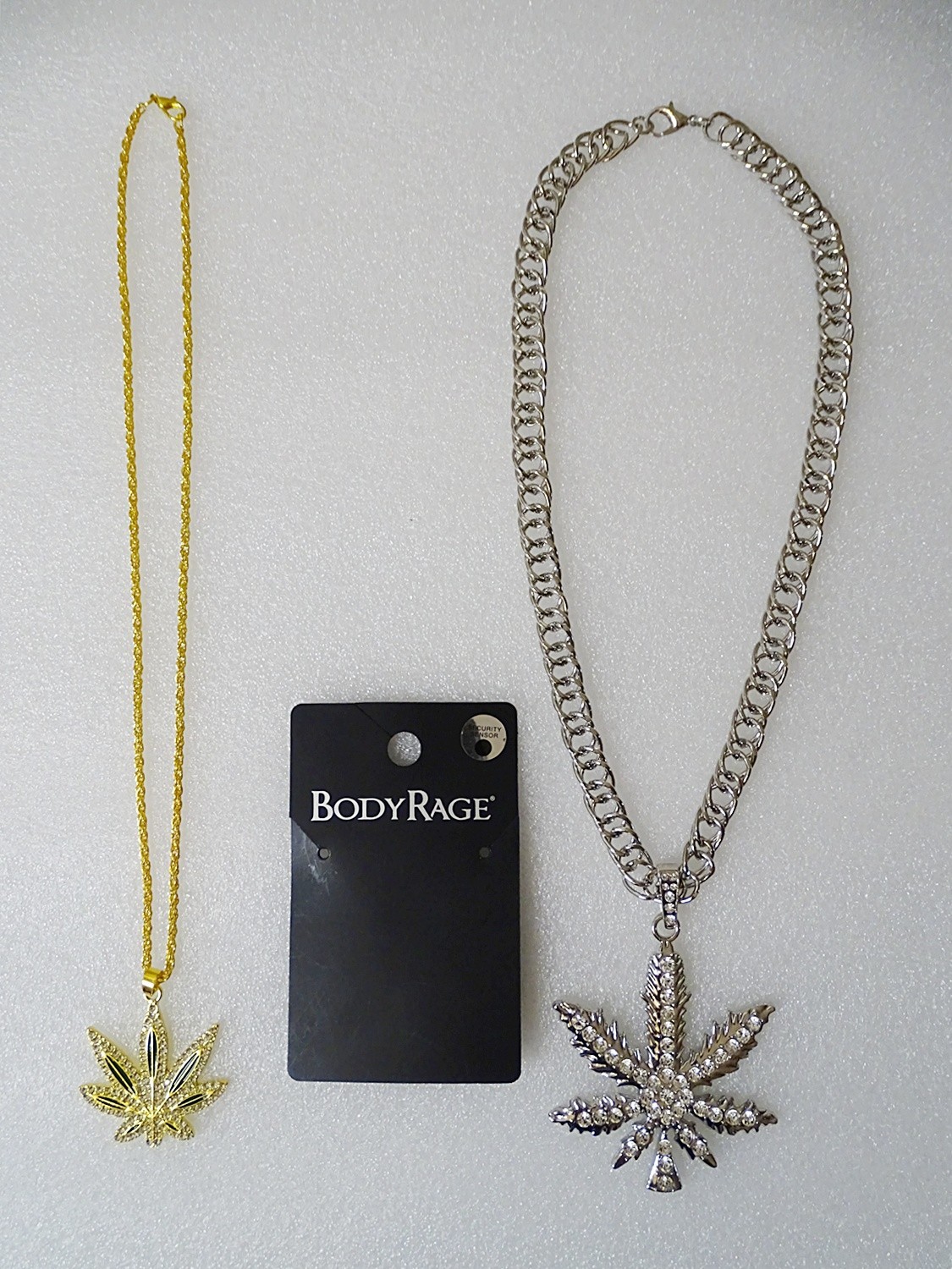 2 Body Rage Marijuana Leaf 20″ Necklace Bud Pot Smoke Loud Charm Chain(s)