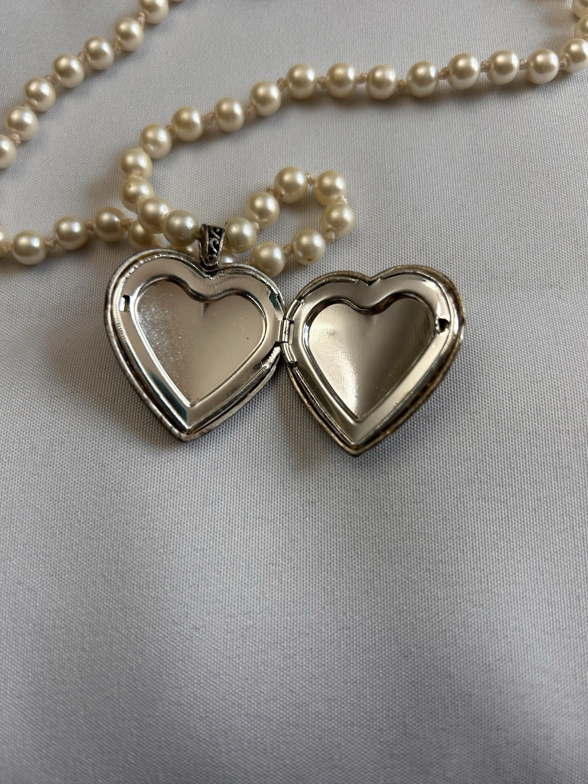 Imitation Pearl Beaded Necklace Silver Tone Heart Locket Pendant, Lobster Clasp
