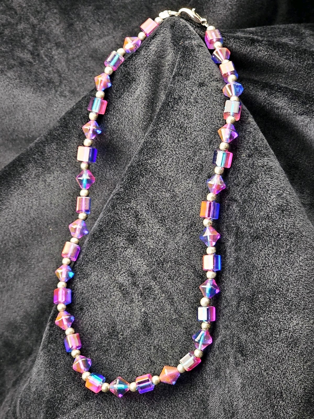 Vintage UV Reactive Possibly Color Process Necklace 15″ Cube & Bicone Beads 25g