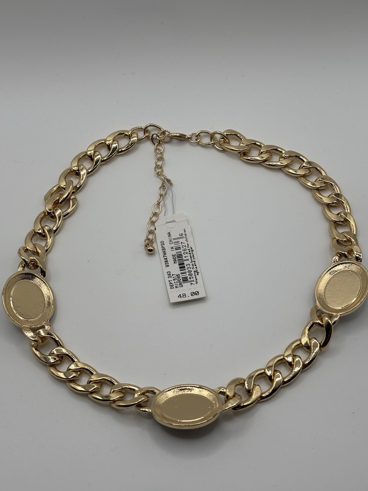 Dillard’s Gold Tone Curb Chain Oval Sim Pearl Necklace 16in Adj Lobster