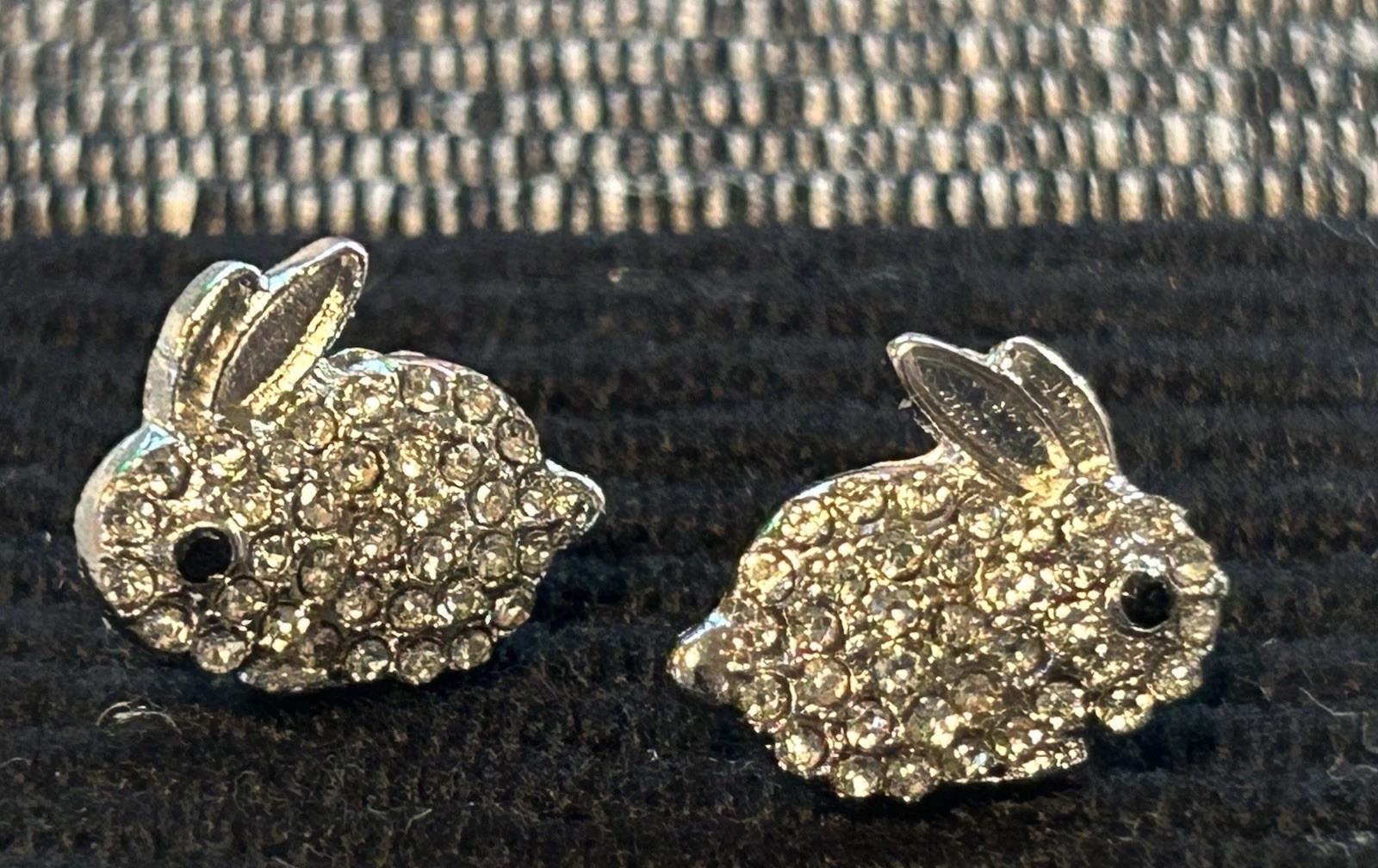 Bunny Rabbit Earrings SMALL Easter NEW – CUTE – 0.5 Inch Bling Glittery