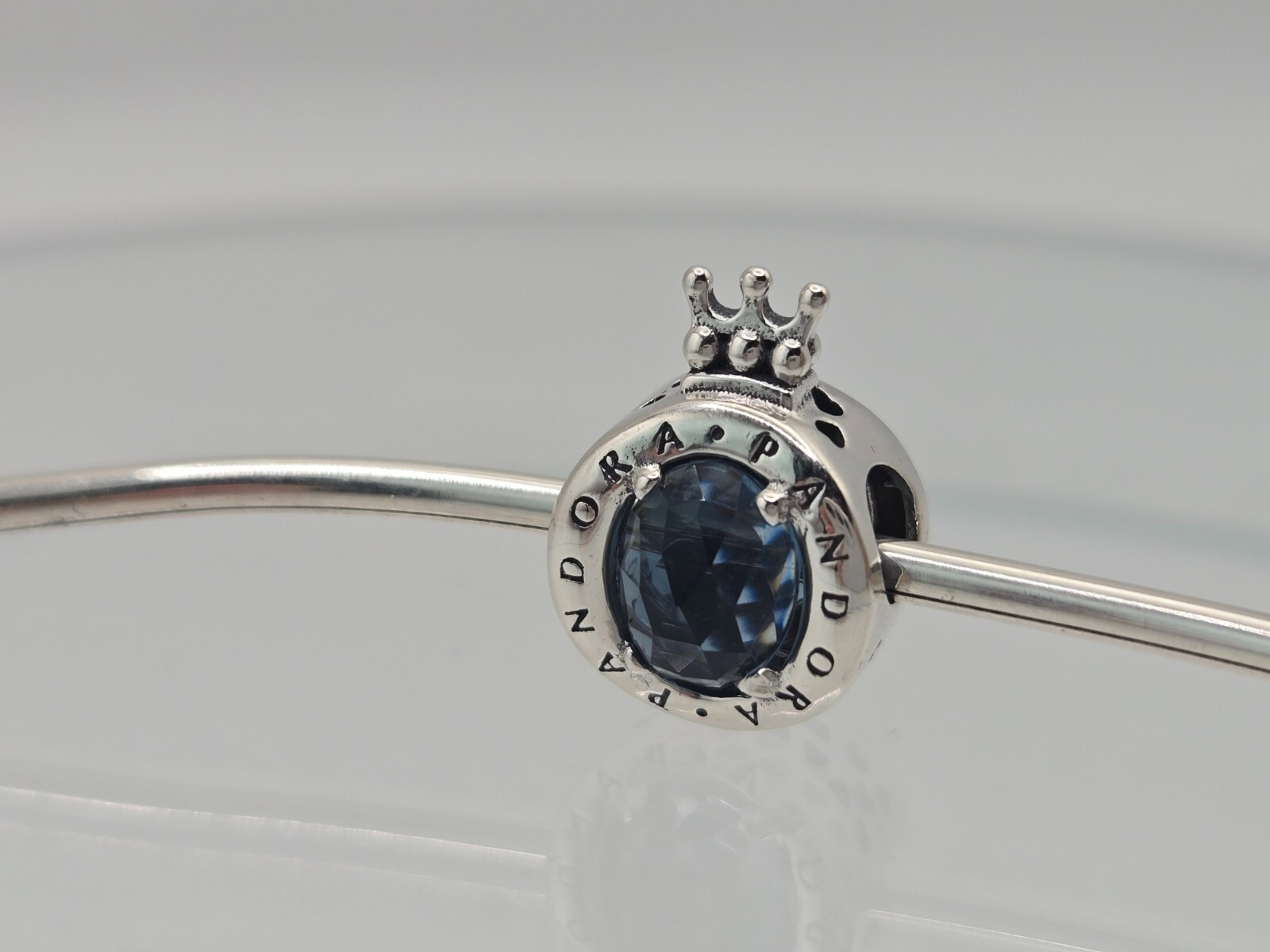 Authentic Pandora Silver Sparkling Crown “O” Blue Moments sterling Silver Charm